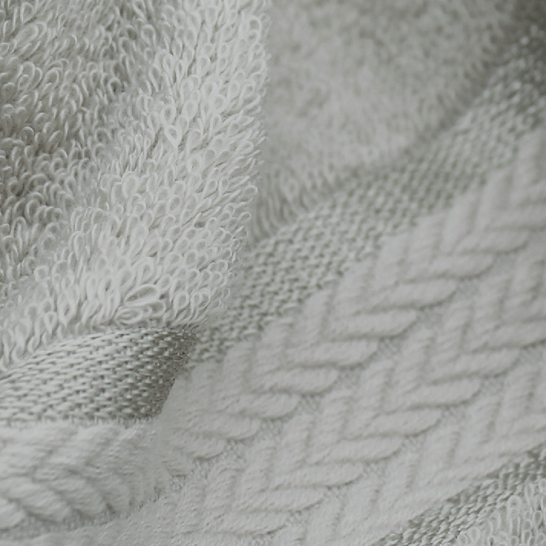 Jean Perry EcoSilk® Ultra Soft Bath Towel | 100% Natural Plant Fiber