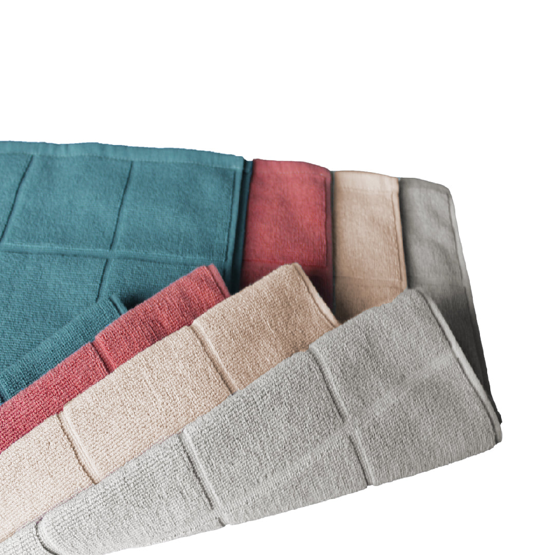 Niki Cains Emery Towelling Mat - 100% Cotton