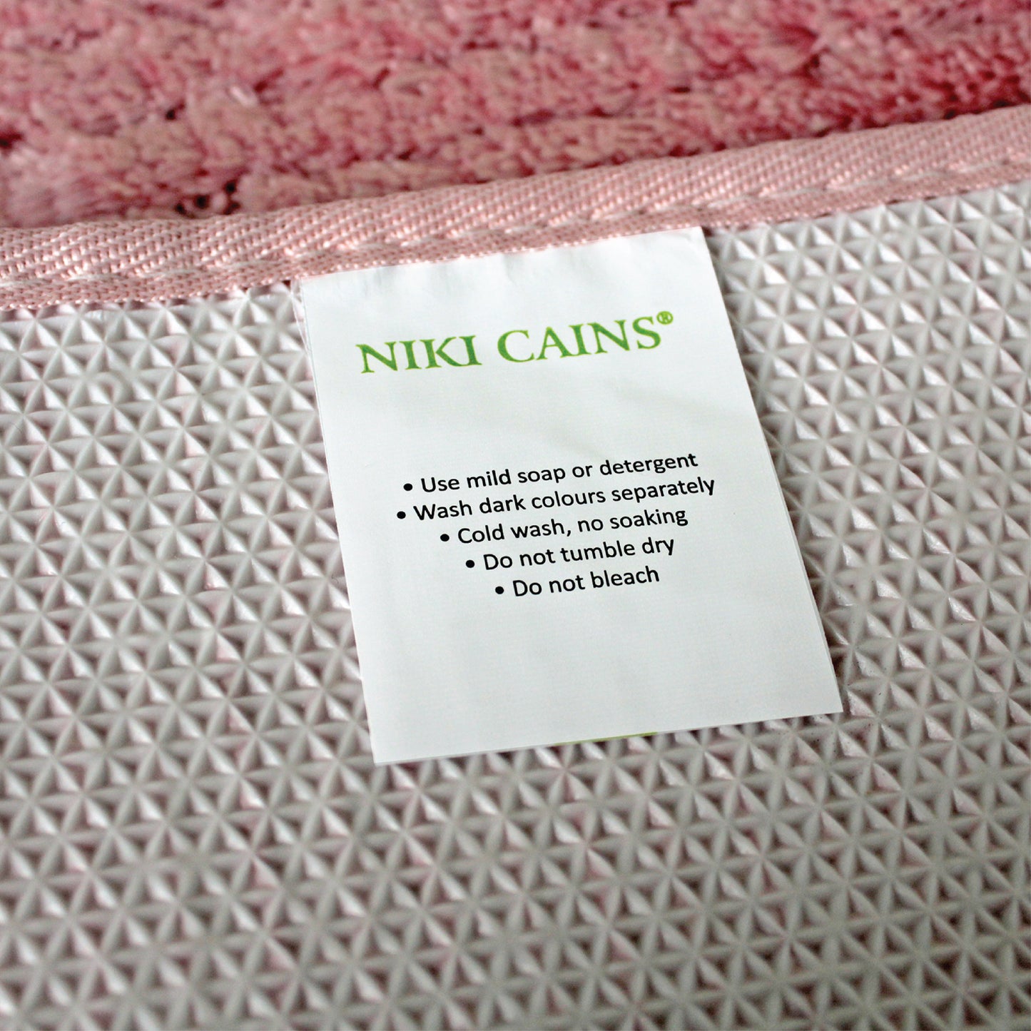Niki Cains Pearl Microfiber Bathmat - 40cm x 60cm