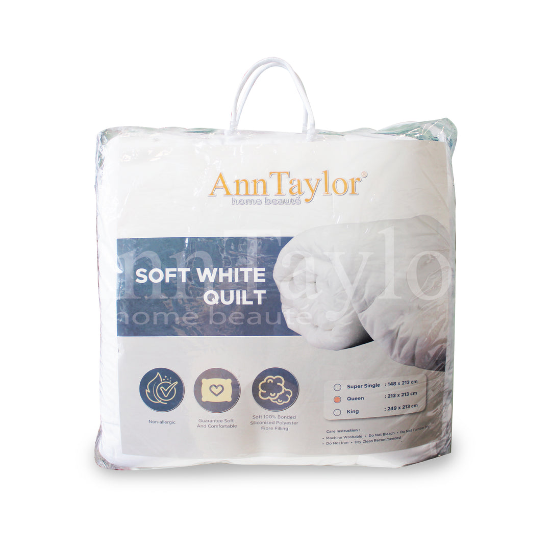 Ann Taylor Soft White Quilt